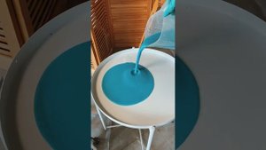 Заливка столешницы смолой и с сухоцветами