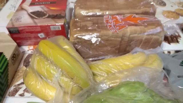 Закупка продуктов. Светофор, Фикс Прайс, Корона