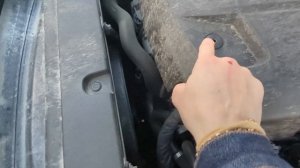 свист под капотом volvo xc60 чинит блондинка за 2к вместо 37к-50к выставленных сервисами Вольво