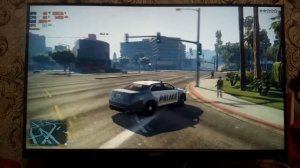 Athlon 200 GE . Vega 3 .  против современных игр