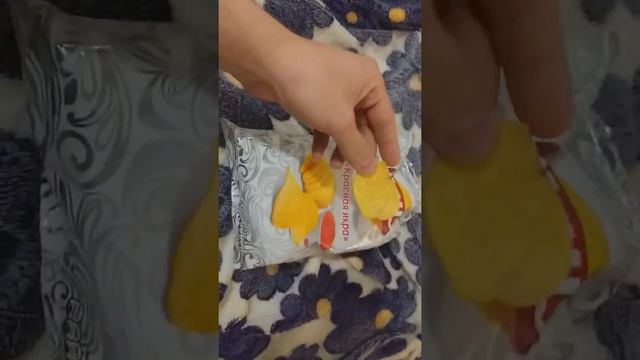 LAYS КРАСНАЯ ИКРА. ОБЗОР. смотреть онлайн