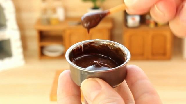 НЕОБЫЧНЫЙ РЕЦЕПТ МИНИАТЮРНОЙ ЕДЫ ? | ШОКОЛАДНЫЙ МУСС? | МИНИ ЕДА НА МИНЕ КУХНЕ ☕ | Миниатюра #21