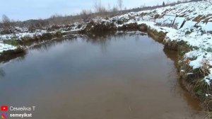 Свой пруд на даче/Открываем зимний сезон. Пруд на участке с рыбой и раками своими руками. Пруд зимо