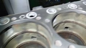 Блок цилиндров Scania 124R восстановили посадки гильз.Течь из-под гильз. Пробивает прокладки ГБЦ.