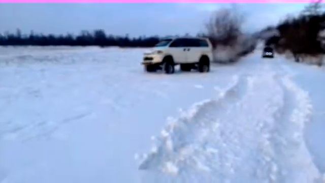 Mitsubishi Delica на 35 х колесах смотреть онлайн