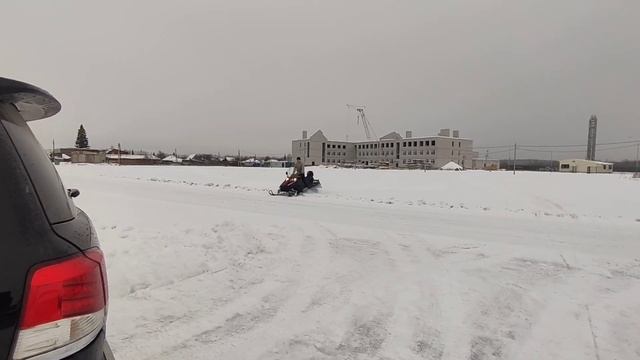 Arctic Cat Bearcat Z1 XT первый выезд... смотреть онлайн