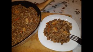 ГРЕЧКА КАК ВКУСНО ЕЕ ПРИГОТОВИТЬ  ВСЕ СЛОЖИЛ В СКОВОРОДУ И ГОТОВО