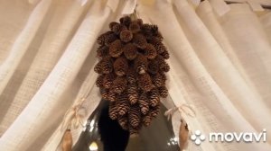 Новогодняя подвеска из шишек