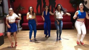 Mujeres Bailando Bachata - Women In Bachata