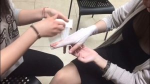 Оказание первой помощи при травме пальца