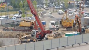 Трал привез Американский самоходный кран.