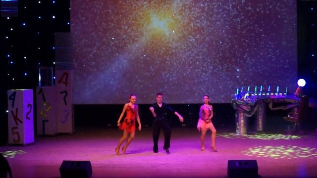 Самба втроем