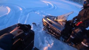 Снегоход LYNX YETI PRO V-800 как он едет вдвоем +-170 кг ..