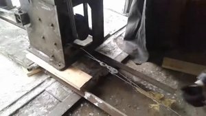 Затаскиваем токарный станок в гараж