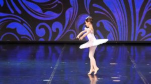 Школа классического балета "Little swan", Минск. Вариация Маши из спектакля "Щелкунчик"