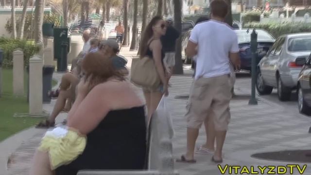 Как Познакомиться С Девушками На Улице (Розыгрыш Девушек) смотреть онлайн