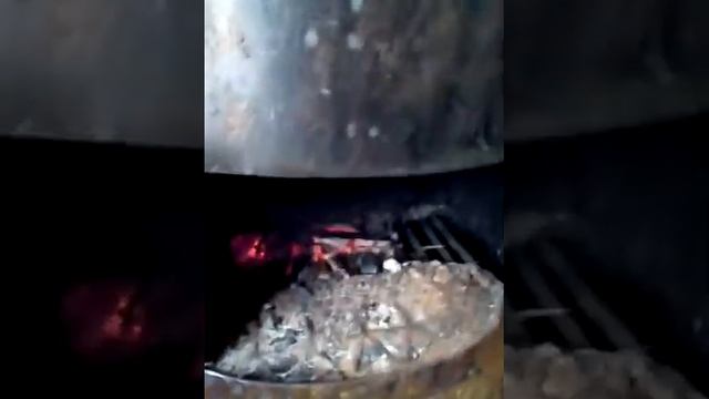 Буржуйка із хламу (старий бойлер). смотреть онлайн