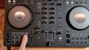 Unboxing Pioneer DJ DDJ-FLX4 2-Channel DJ Controller Black