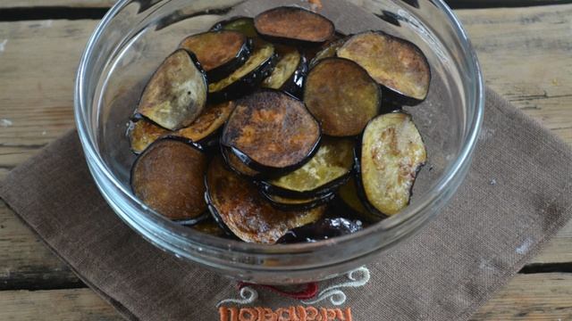 Маринованные баклажаны с морковкой и луком