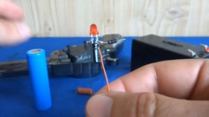 Как перевести ЭЛЕКТРИЧЕСКИЕ ЧАСЫ с батареек на Любые Аккумуляторы ПРОСТО