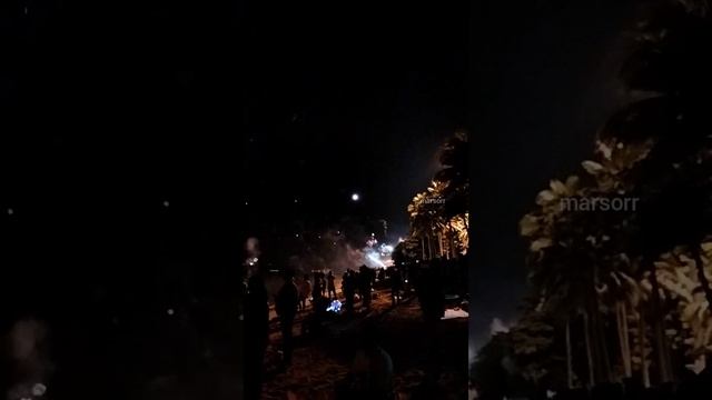 просто новогодний вечер. ч.3 джомтьен. набережная, люди, салют