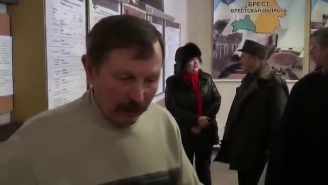 Удивляет новым изолятором матки смотреть онлайн