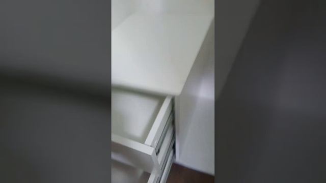 Шкаф распашной 003 белый с зеркалом смотреть онлайн