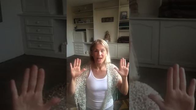 Gobinde Mukunde A Mantra for Compassion & Acceptance смотреть онлайн