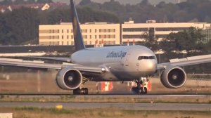 Красивое видео Посадки очень больших Самолетов в Европе. Самолет садится на взлетно-посадочную