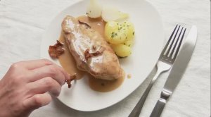 Приготовление и дегустация самой дорогой курицы во Франции (Bresse poulard)