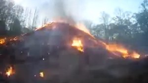 Чувак взорвал газовый баллон с Пропаном!