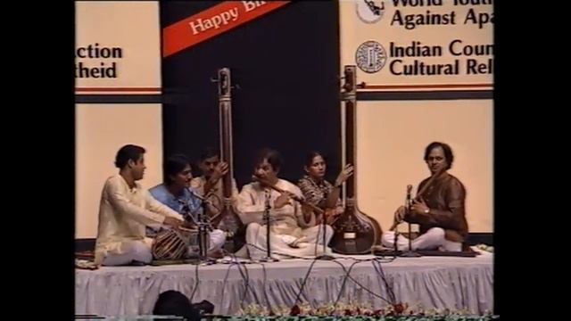 Pandit Hariprasad Chaurasia & Pandit Anindo Chatterjee смотреть онлайн