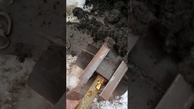 Корчеватель, удаление мелких деревьев с участка.