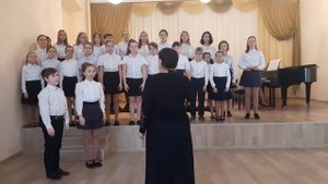 Хор учащихся 3-4 классов "Глория",
С. Плешак "Лягушка с лягушкой"