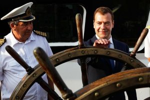  Премьер Дмитрий Медведев приказал развивать яхтинг