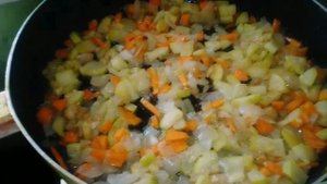 Караси тушёные с овощами!Улов мужа!