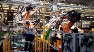 Завод ГАЗ,  как роботы собирают кузова Газелей