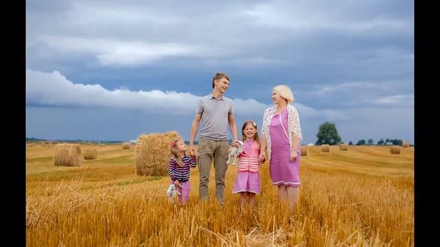 Семейная фотосессия на природе. Про Сашу, Зою и девочек. смотреть онлайн