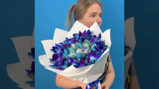 Букет Космос из клубники и орхидей. Клубника в шоколаде. Подарочный набор 029 смотреть онлайн