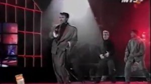 Богдан  Титомир   ___   Девочка  в  Красном  (  Full HD  Live  )