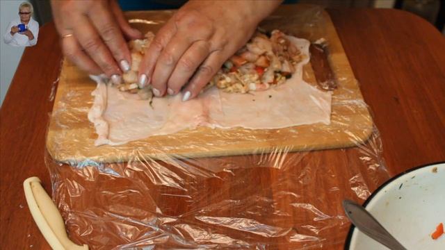 Мясной рулет в куриной коже.