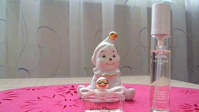 обзор парфюмов - SIGNORINA Salvatore Ferragamo и TRUSSARDI DONNA 2011 Trussardi смотреть онлайн