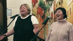 2021. Марина Смагина и Марина Лифанова на Калбаснике куста Калужский