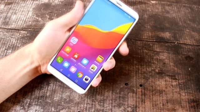 HUAWEI замахнулся на бюджетники? Обзор honor 7C - не дорого и от HUAWEI смотреть онлайн