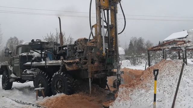 Продувка скважины после бурения, визуально чистая вода смотреть онлайн