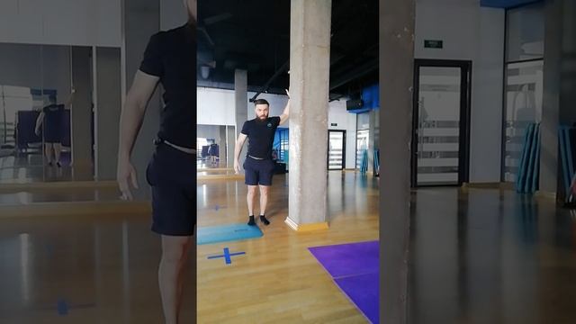 Растяжка грудных мышц, разгибателей плеча, мышц предплечья смотреть онлайн