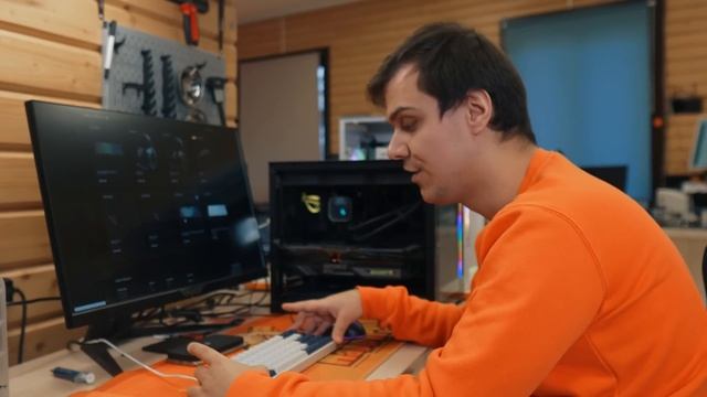 Самая мощная сборка в HappyPC на конец 2022 года! 13900k+RTX 4090! Опять аквариум! смотреть онлайн