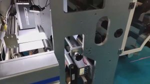 Работа двойной турели для непрерывной намотки Nonstop Duplex Rewinder for lamitube printing