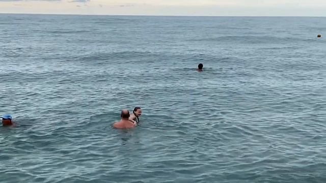 06.10.2022. Погода в Сочи в октябре. Смотри на Чёрное море каждый день. смотреть онлайн