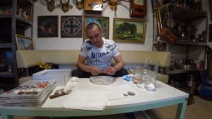 ОЧИСТКА СТАРЫХ ЗНАЧКОВ ОТ ЛИПКОГО ПОРОЛОНА. ЛОВИТЕ СЕКРЕТ)